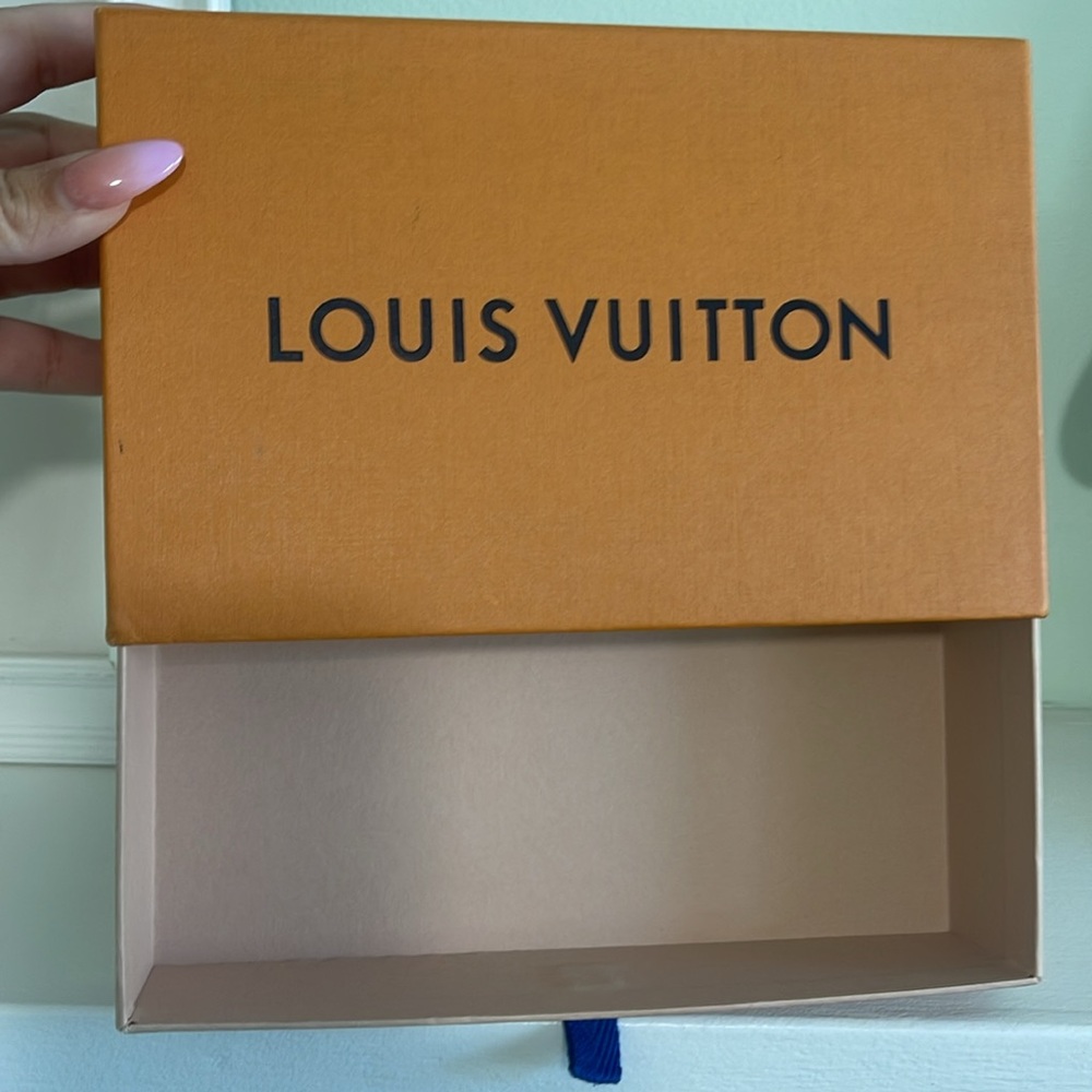 Louis Vuitton Box - Picture 2 of 8